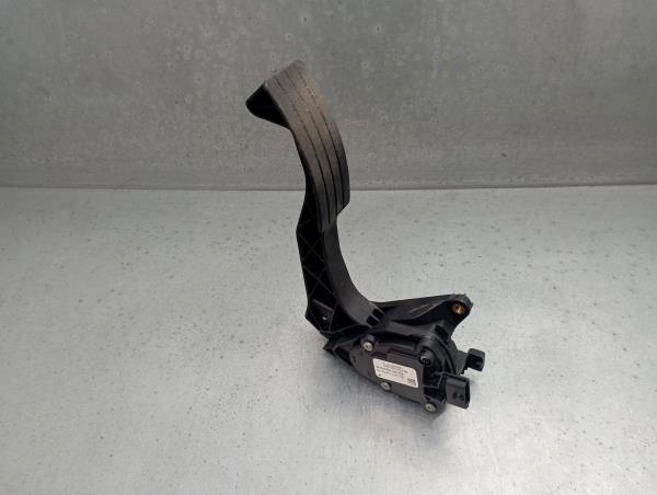 Accelerator Pedal RENAULT Twingo III (BCM_) Imagem-2