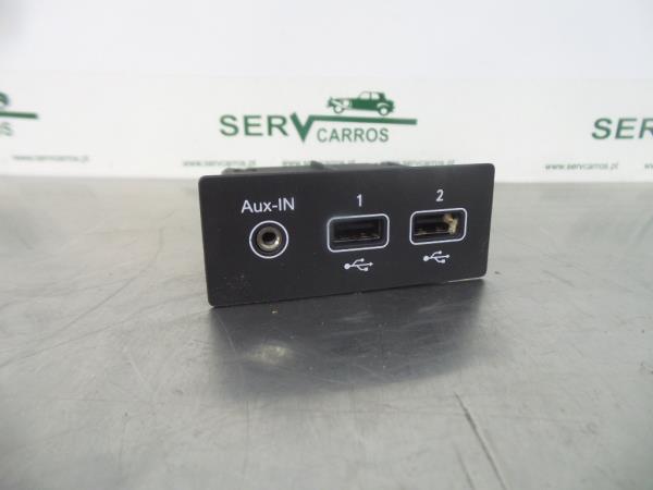 Módulo USB / AUX / IPOD RENAULT Captur II