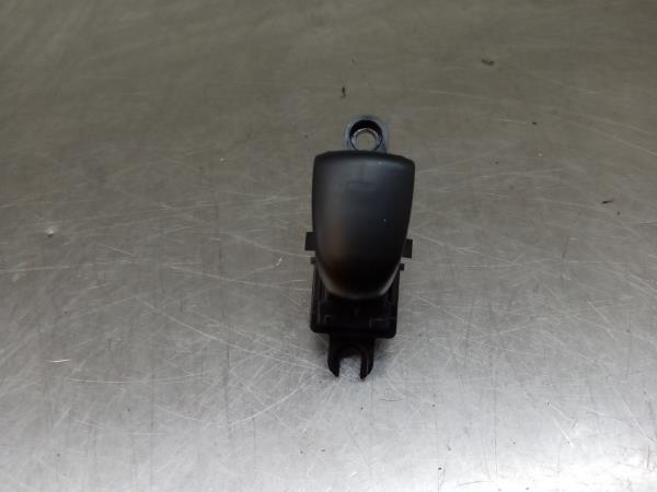 Mando / interruptor elevalunas trasero derecho RENAULT Alaskan