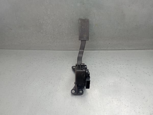 Pedal acelerador RENAULT Alaskan