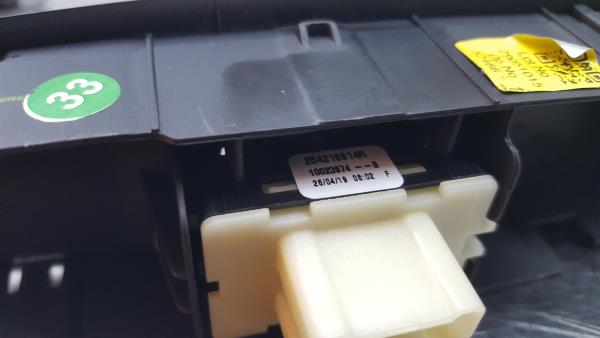 Mando / interruptor elevalunas delantero derecho RENAULT Captur (J5_) Imagem-5