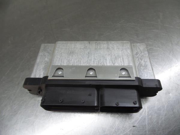 Centralina motor / ECU VOLKSWAGEN Polo (6R, 6C)