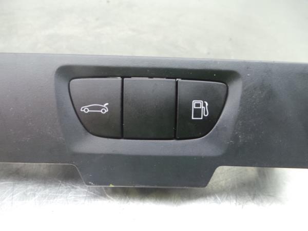 Commande / interrupteur multifonctions PEUGEOT 508 SW Imagem-1