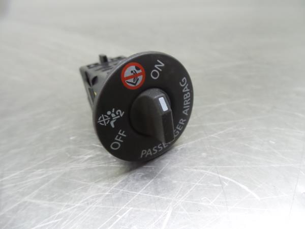 Commande / interrupteur multifonctions RENAULT Clio V (BF_)