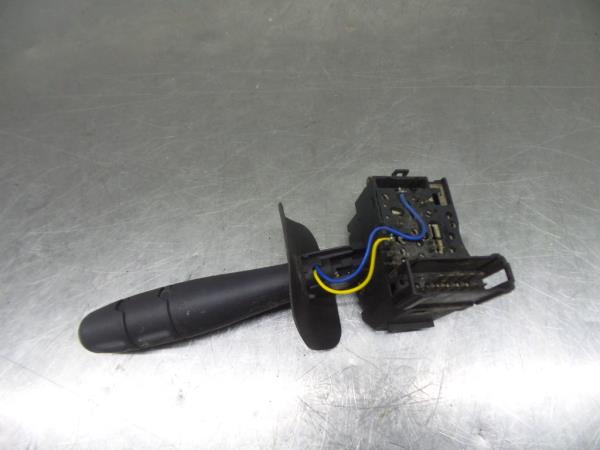 Leva delle frecce RENAULT Clio II (BB0/1/2_, CB0/1/2_) Imagem-2