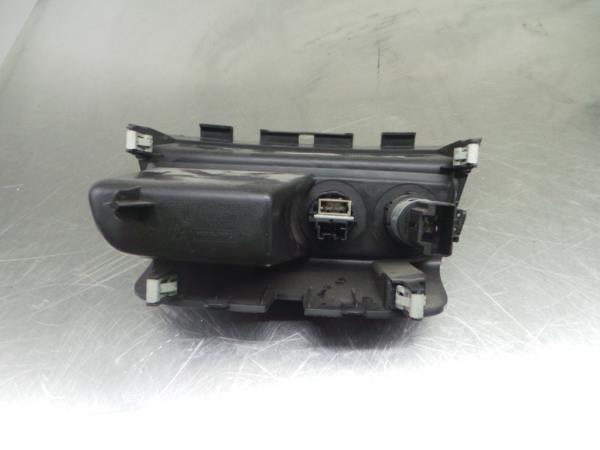 Módulo USB / AUX / IPOD PEUGEOT 208 Imagem-2