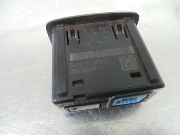 Módulo USB / AUX / IPOD RENAULT Grand Scénic III (JZ0/1_) Imagem-3