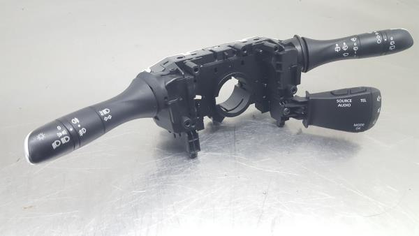 Mando de luces y limpia parabrisas RENAULT Megane IV (B9A/M_)