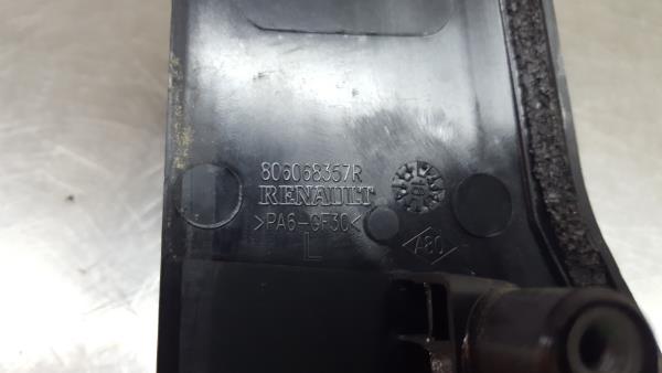 Puxador porta trás esquerdo RENAULT Clio IV Grandtour (KH_) Imagem-3
