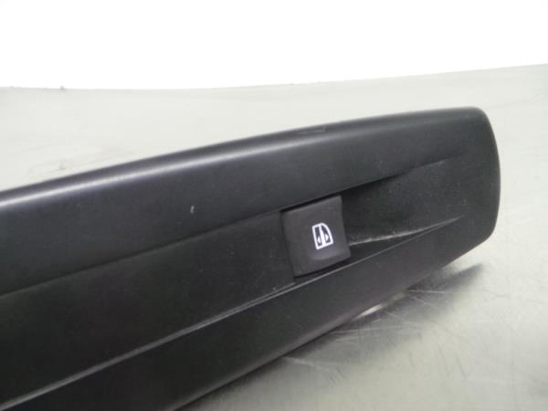 Mando / interruptor elevalunas delantero derecho RENAULT Megane III (BZ0_) Imagem-1