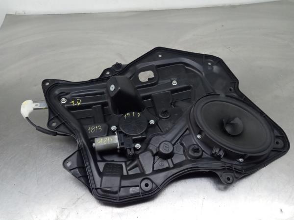 Lève-vitre arrière Droite MAZDA 3 (BL)