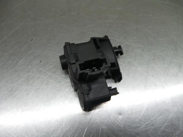 Attuatore Serratura serbatoio carburante AUDI A5 Sportback (8TA) Imagem-2