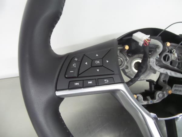 Volante NISSAN Qashqai II (J11) Imagem-1