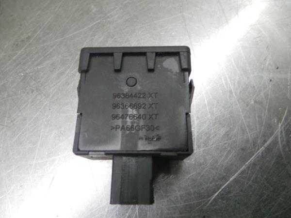 Commande / interrupteur multifonctions PEUGEOT 508 SW Imagem-2