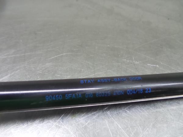 Amortecedor da mala NISSAN Micra V (K14) Imagem-1