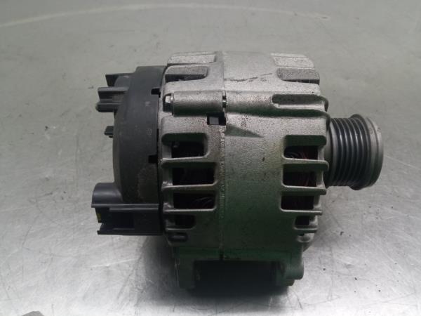 Alternador AUDI Q3 (F3B)