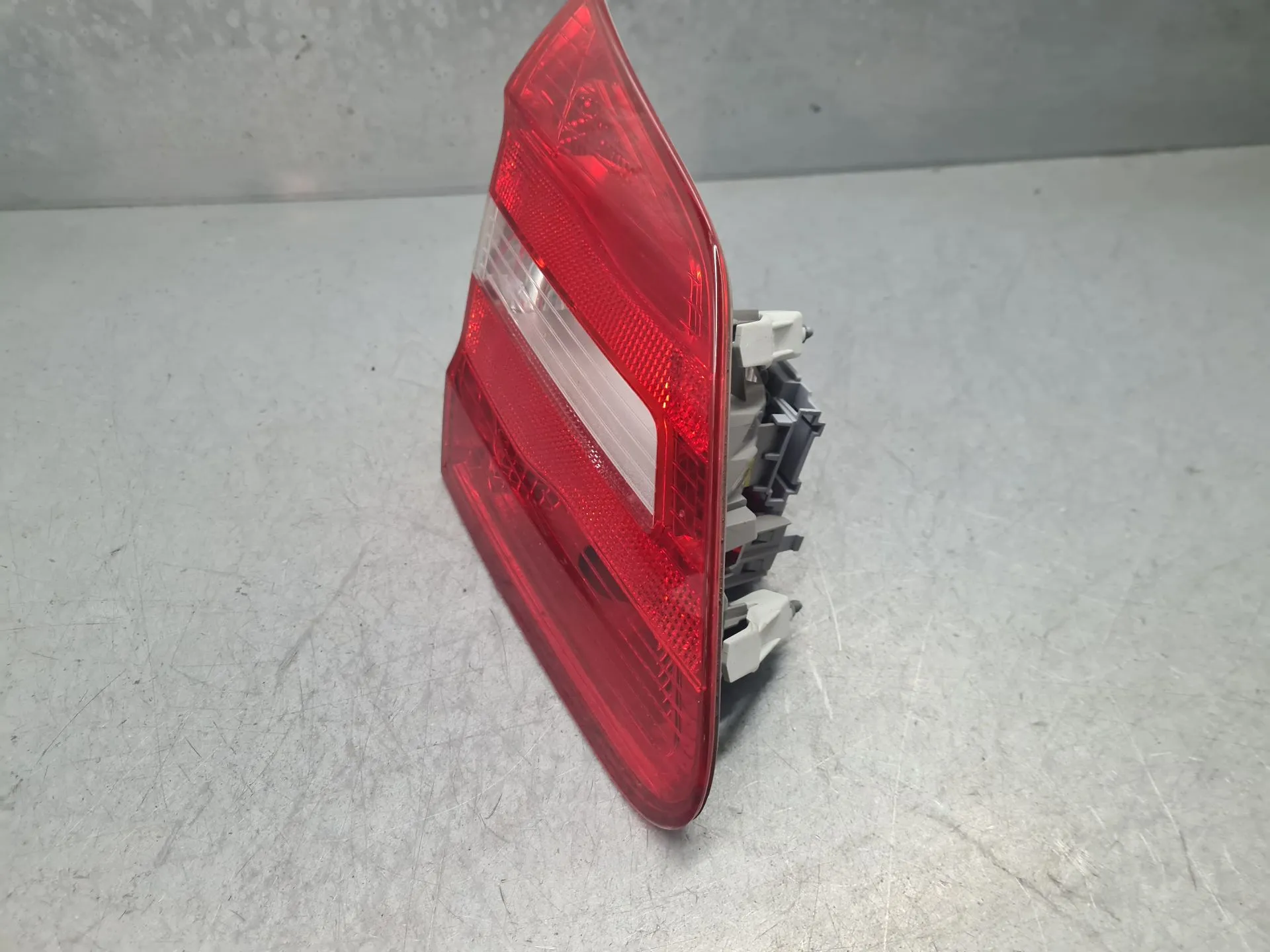 Feu de coffre Gauche MERCEDES-BENZ Classe B (W246, W242) Imagem-1