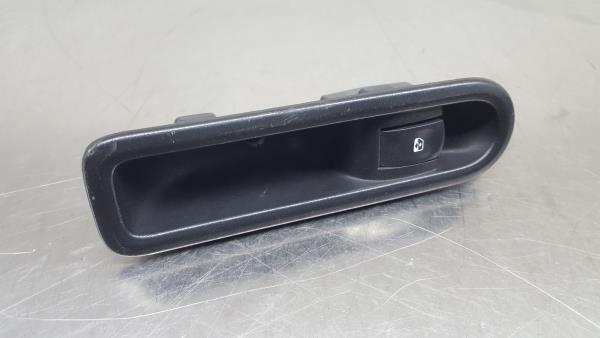 Comando / interruttore alzacristallo posteriore destro RENAULT Clio III (BR0/1, CR0/1)