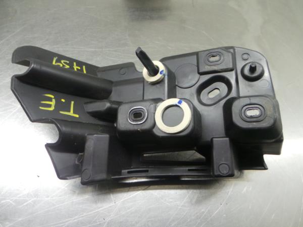 Guia de pára-choques trás esquerdo RENAULT Captur II