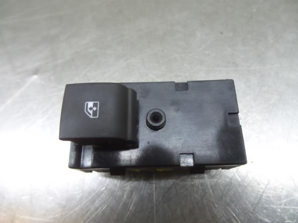 Mando / interruptor elevalunas trasero izquierdo OPEL Astra K