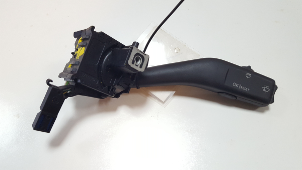 Manípulo do limpa vidros VOLKSWAGEN Jetta III (1K2)