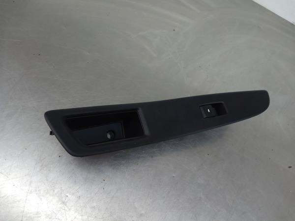 Mando / interruptor elevalunas delantero derecho HYUNDAI i20 (GB)