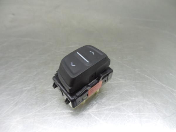 Mando / interruptor elevalunas delantero derecho DACIA Sandero II (5S_)