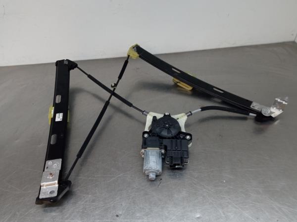 Lève-vitre avant gauche VOLKSWAGEN Polo (AW1)