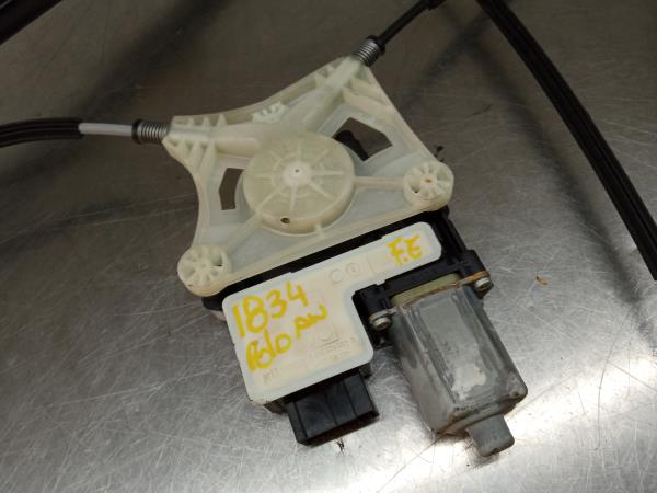 Lève-vitre avant gauche VOLKSWAGEN Polo (AW1) Imagem-2