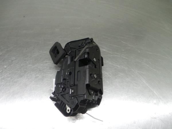 Serratura / chiusura posteriore destra VOLKSWAGEN Polo (AW1)