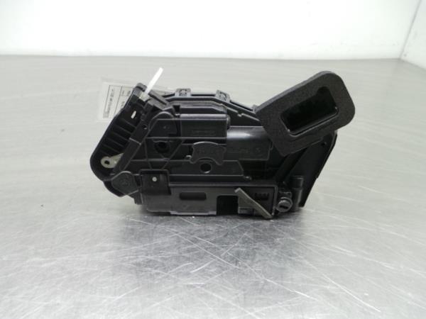 Serratura / chiusura posteriore destra VOLKSWAGEN Polo (AW1) Imagem-1