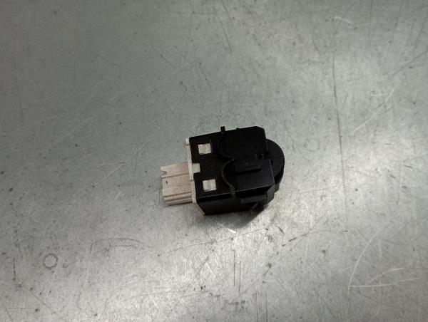 Light switch CITROËN C3 III (SX) Imagem-1