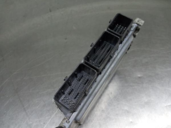 Centralina motor / ECU RENAULT Megane III (BZ0_) Imagem-2