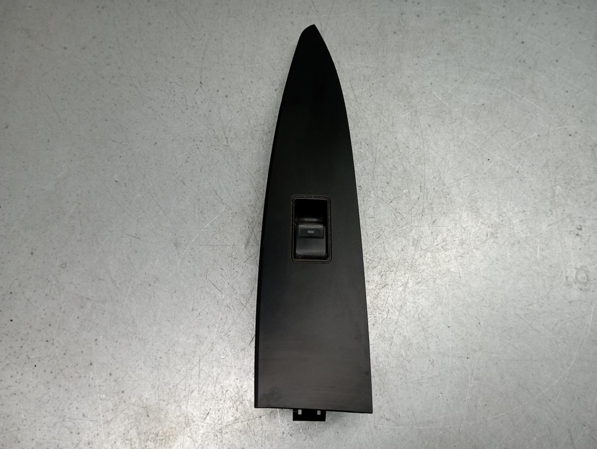 Mando / interruptor elevalunas delantero derecho TOYOTA Avensis Sedan (_T27_)