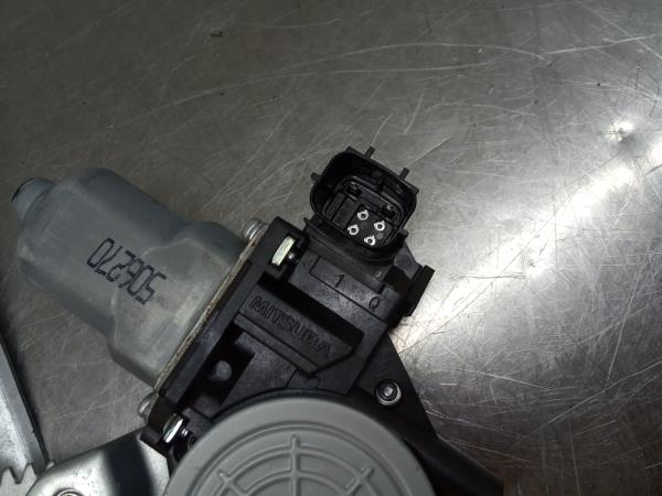 Elevador vidros trás direito NISSAN Leaf EV (ZE0) Imagem-3