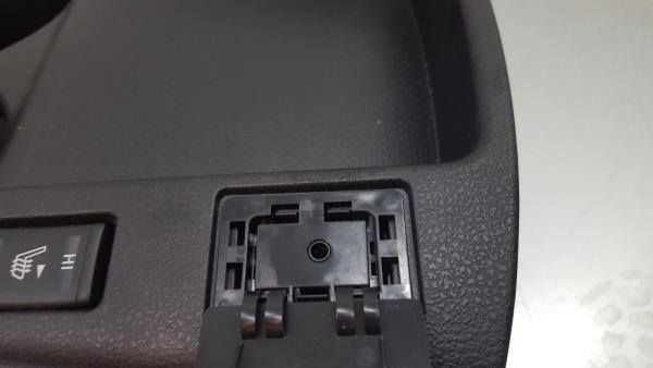 Módulo USB / AUX / IPOD NISSAN Leaf EV (ZE0)