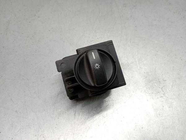 Light switch MERCEDES-BENZ Classe A (W169)