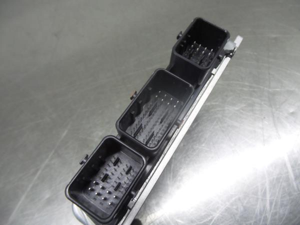 Centralina motor / ECU NISSAN NV200/Evalia Combi (M20) Imagem-2