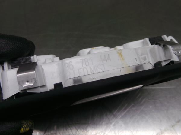 Front seat light PEUGEOT 308 II Imagem-2