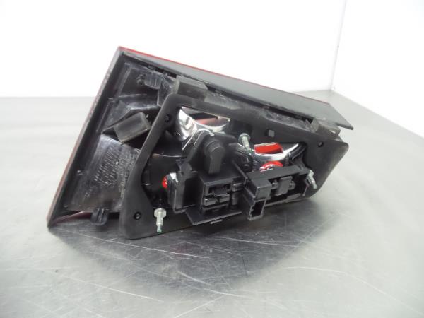 Feu de coffre Gauche AUDI A3 Sportback (8VA, 8VF) Imagem-3