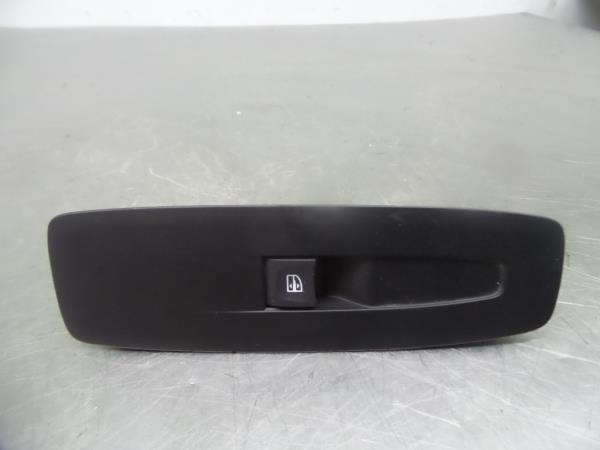 Mando / interruptor elevalunas delantero derecho RENAULT Megane IV (B9A/M_)