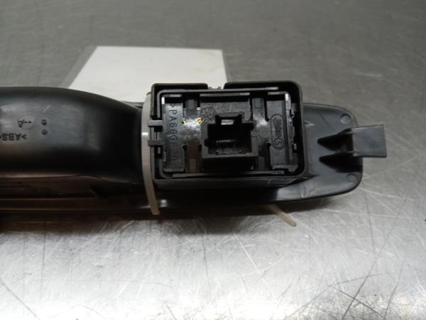 Commande / interrupteur lève-vitre Arrière gauche RENAULT Megane IV (B9A/M_) Imagem-1