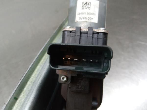 Elevador vidros trás esquerdo RENAULT Megane IV (B9A/M_) Imagem-2