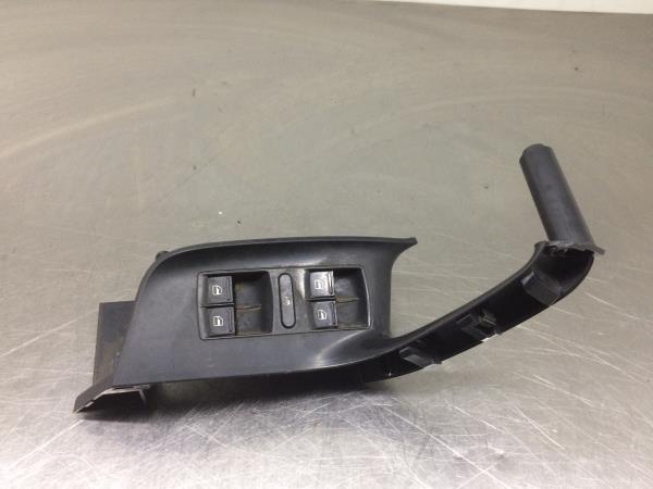 Comando / botão / interruptor vidros frente esquerdo VOLKSWAGEN Jetta III (1K2)
