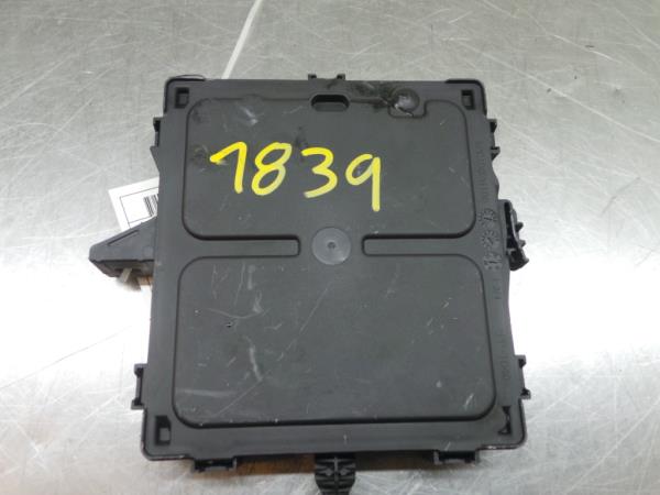 Módulo confort RENAULT Megane IV Grandtour (K9A/M_)