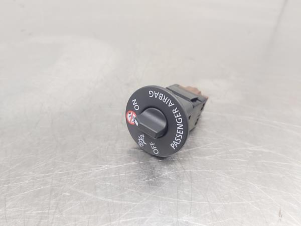 Mando / interruptor multifunción RENAULT Kadjar (HA_, HL_)