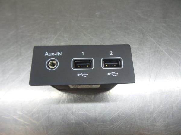 Módulo USB / AUX / IPOD RENAULT Captur II