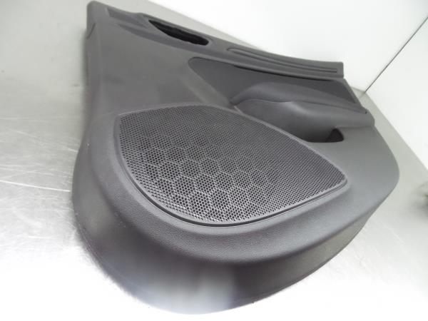 Forra porta / quartela trás direita RENAULT Megane IV Grandtour (K9A/M_) Imagem-1