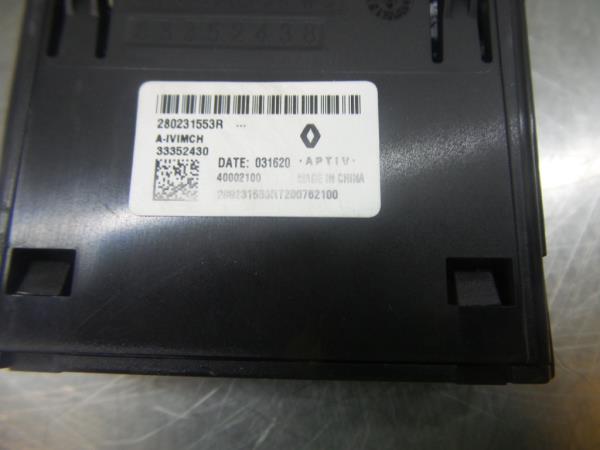 Module USB / AUX / iPod RENAULT Captur II Imagem-2