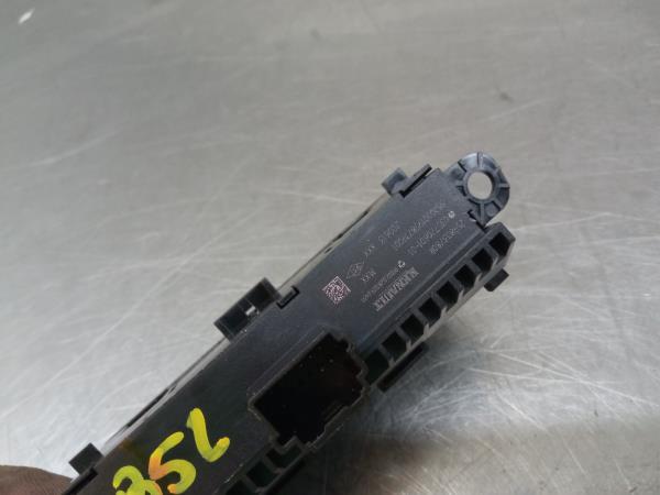 Mando / interruptor multifunción RENAULT Captur II Imagem-3